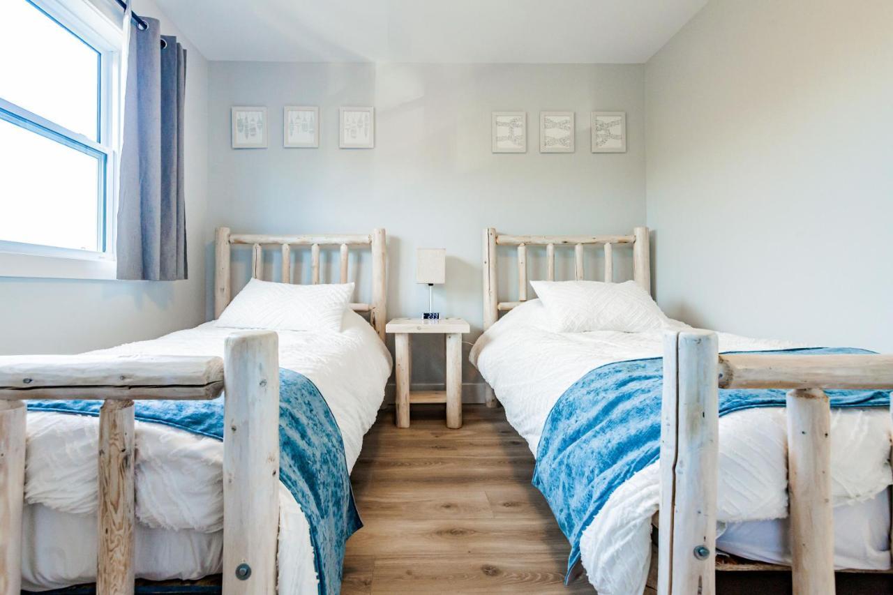 New English Point Oceanfront Living With Hot Tub Apartment Head of Jeddore Luaran gambar